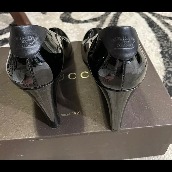 Gucci Black Round Toe Patent Leather Wedges - Size Women's 38.5 Authenticated! - Picture 6 of 10